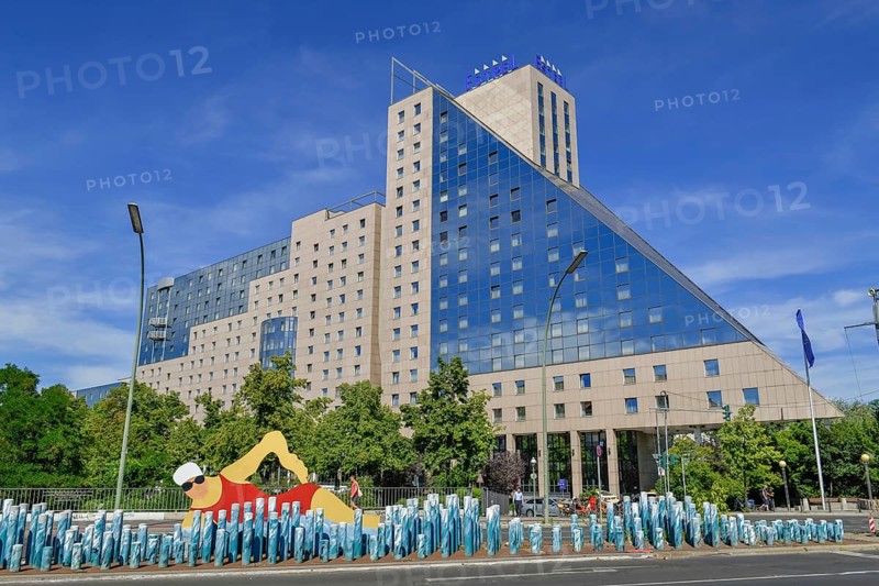 Estrel Hotel