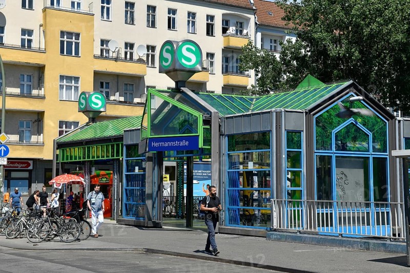 Hermannstrasse Station