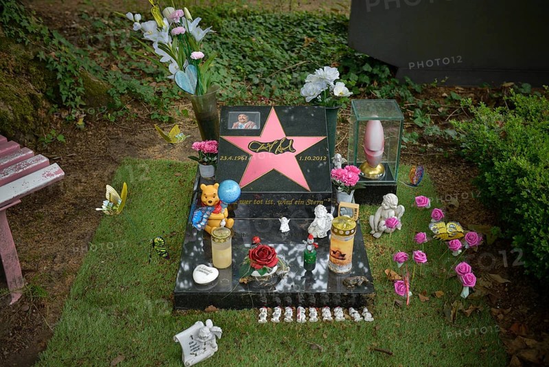 Grave