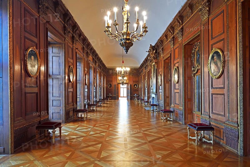 Old Oak Gallery