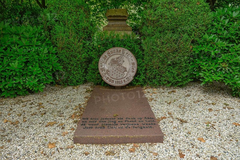 Red Sparks Memorial