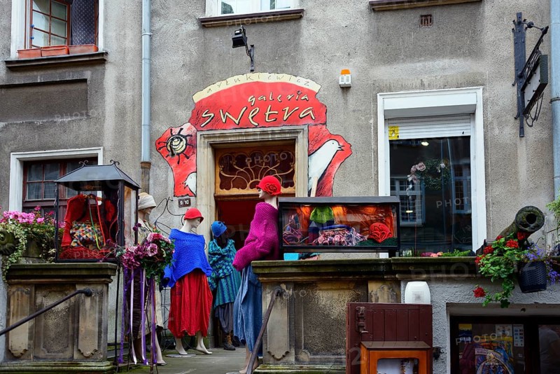 Jewellery and Galleries