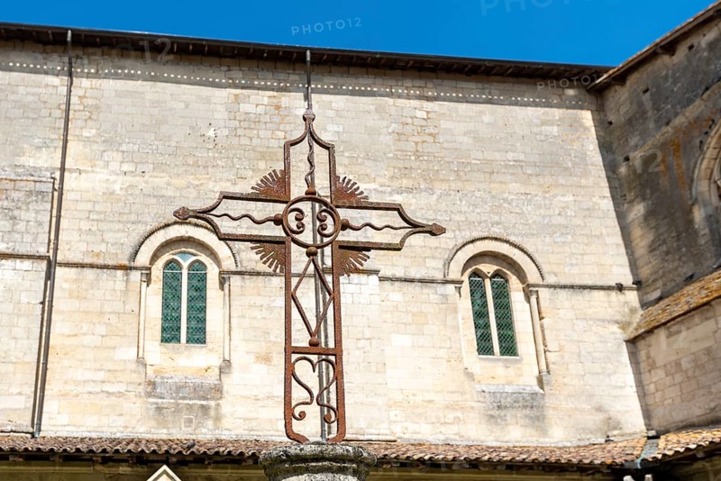Cross