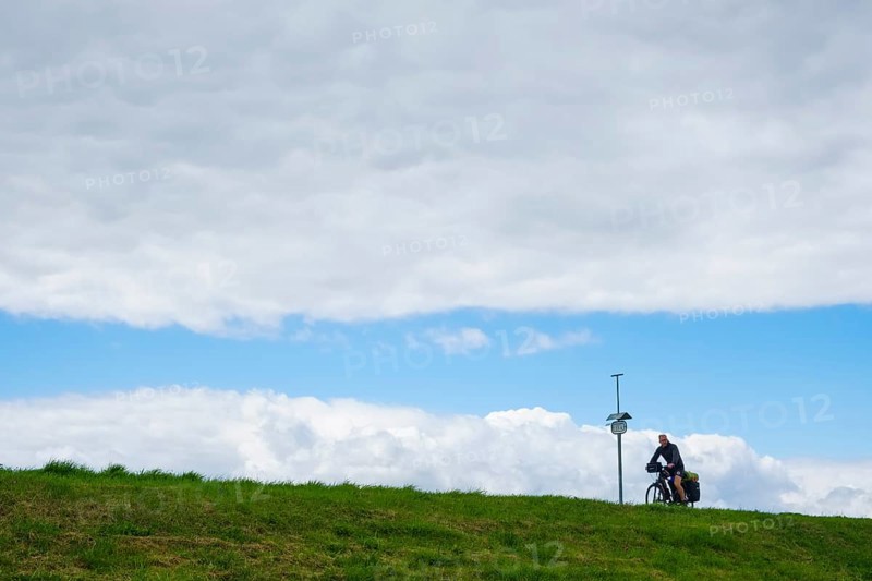 Cyclist on Elbe dyke near Vockfey