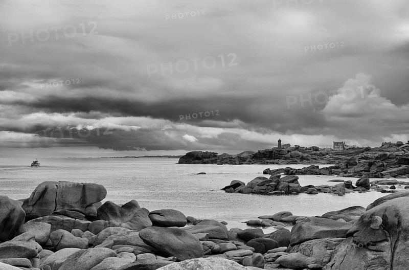 View from Ile Renote to Phare de Ploumanac'h lighthouse