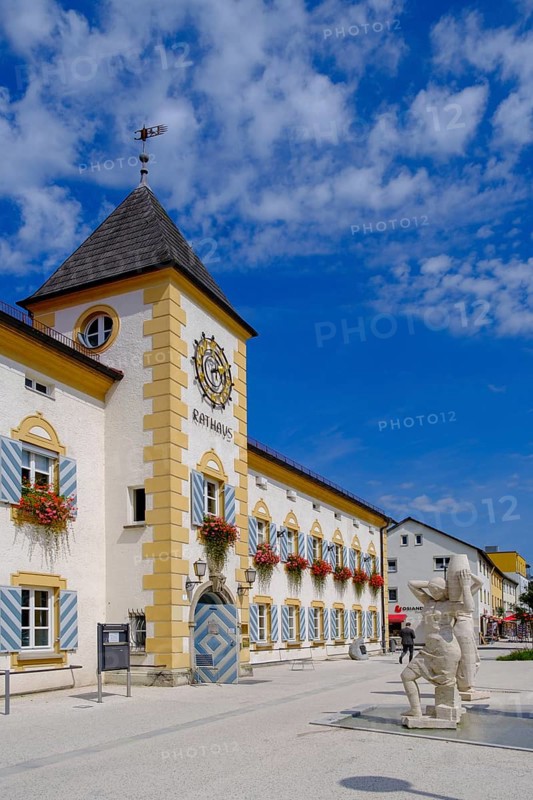 Town Hall and Fountain of the Water Bearers by Wilhelm Srb-Schlossbauer Karl-Lederer-Platz