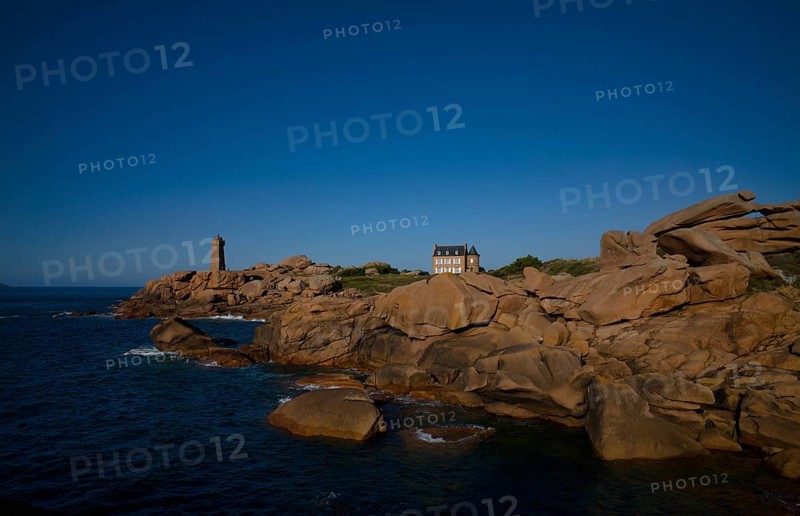 Phare de Ploumanac'h Lighthouse