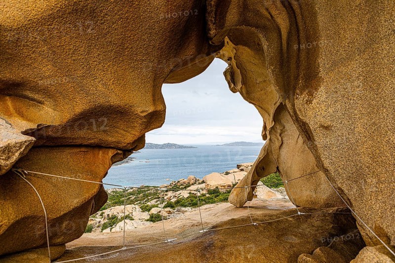 Bizarrely weathered rock monolith