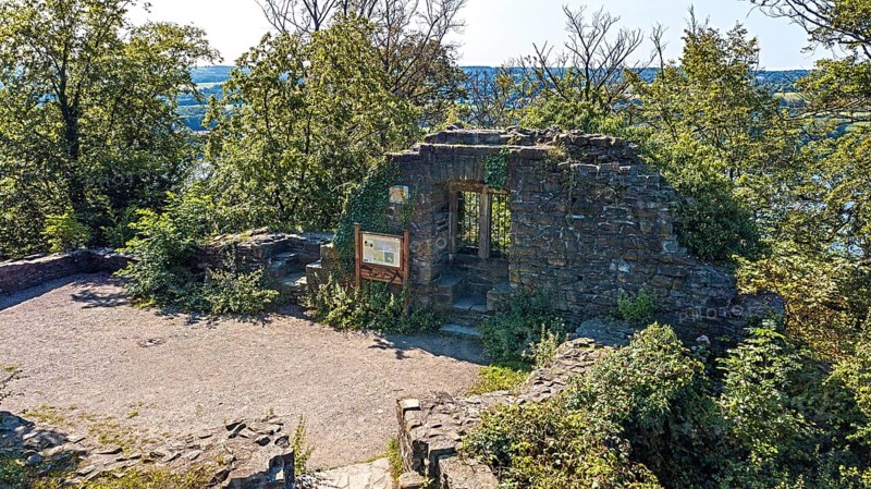 Bird's eye view of Isenburg Ruin