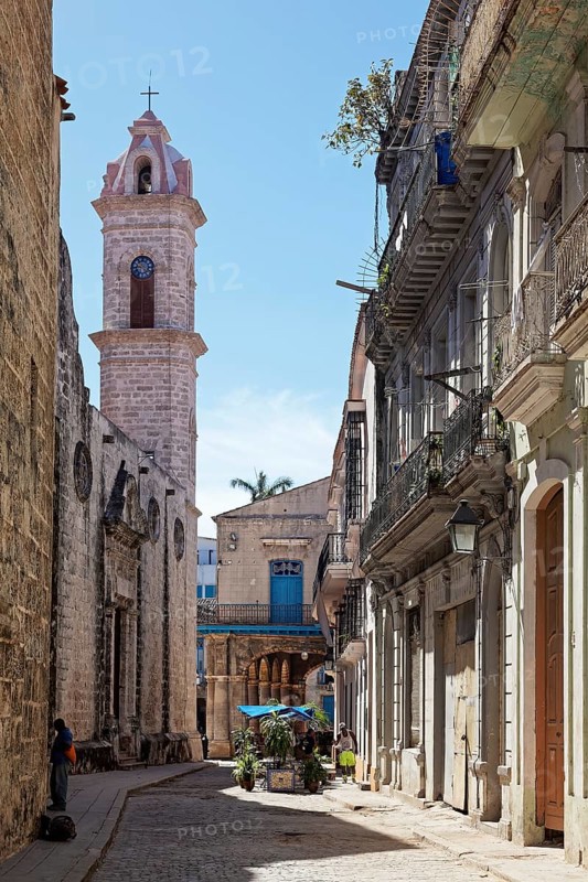 Narrow cobblestone street