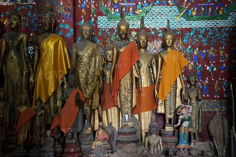 Buddha statues