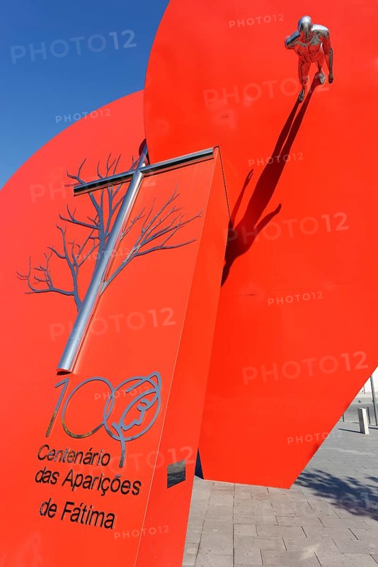 Sculpture in celebration of the annual celebration of the Marian apparition hundred years ago with Pope Francis