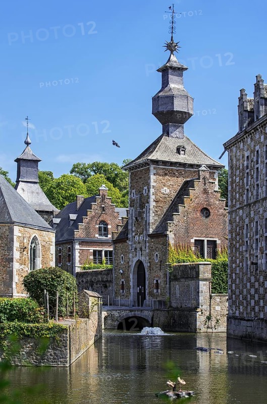 Entrance gate of the Chateau de Jehay