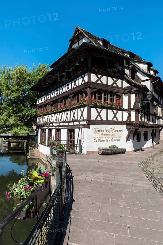 Maison des Tanneurs and half-timbered houses along the ILL canal