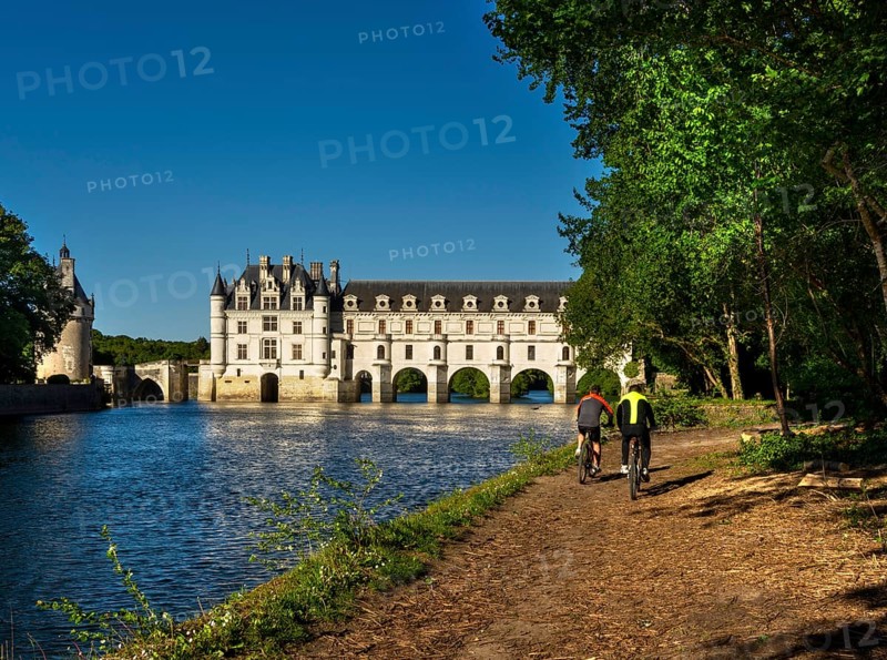 Chenonceau castle spanning the River Cher