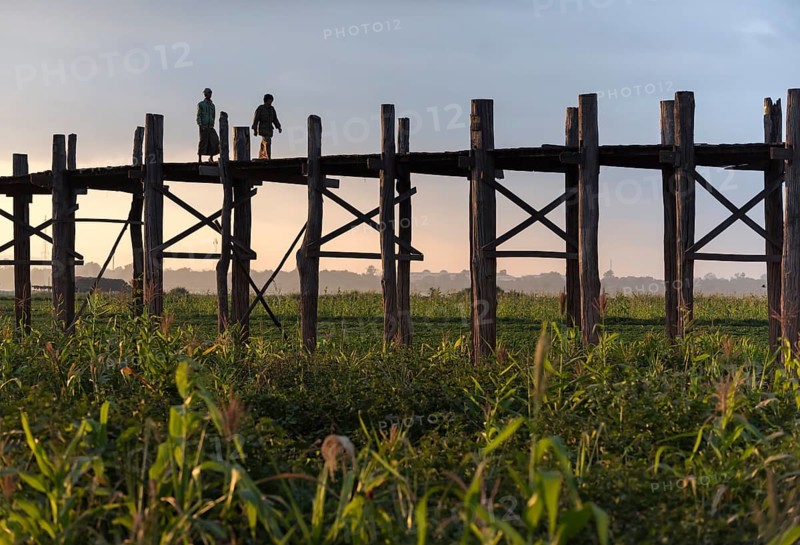 Crossing the U Bein bridge