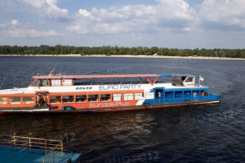 Ship on the Dnepr