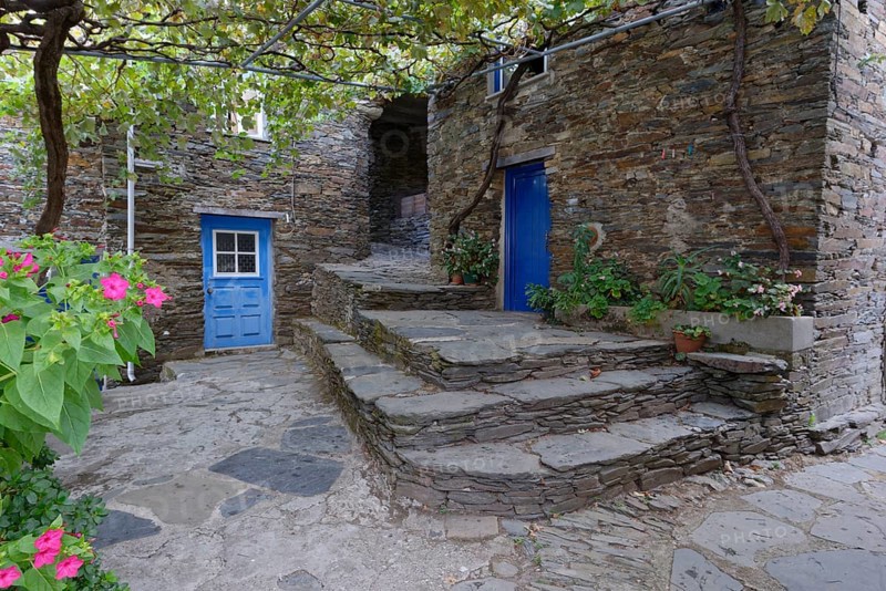 Slate house with inner courtyard