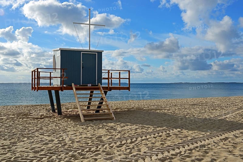 Lifeguard house on the main beach of Hoernum