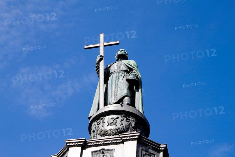 Monument to Vladimir the Saint