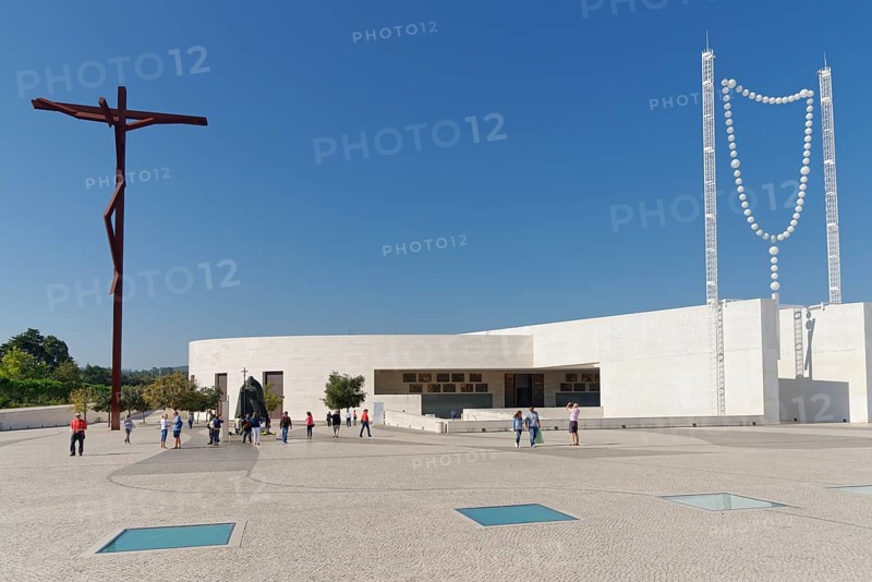 Basilica of the Holy Trinity with the cross and the rosary