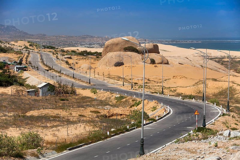 Country road near Phan Rang