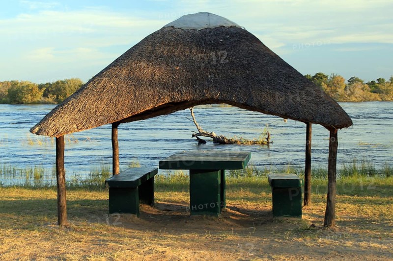 Piknik Square