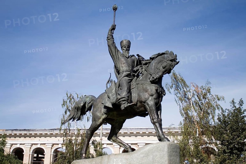Sahaydachny Monument