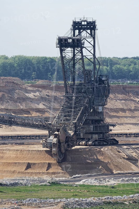 Bucket wheel excavator