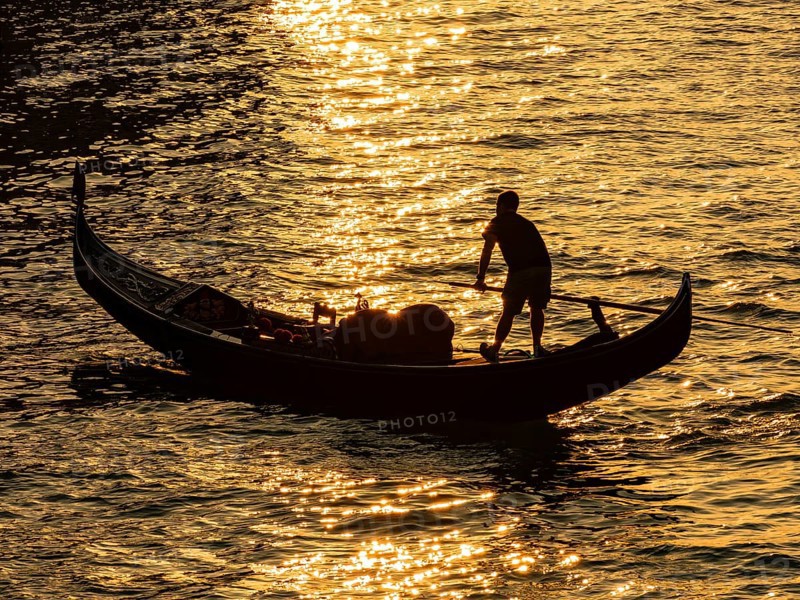 Gondolier in the morning light