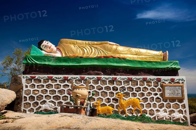 Buddha statue