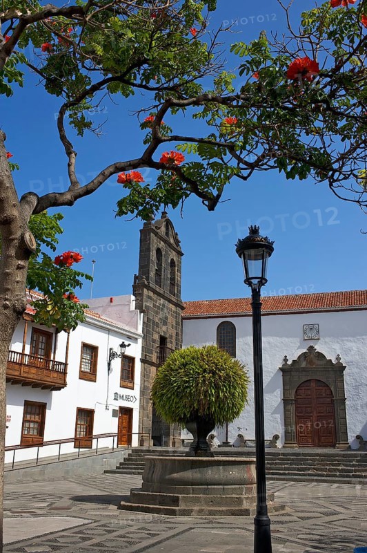 Iglesia de Salvador at the Plaza de Espagna in Santa Cruz de La Palma