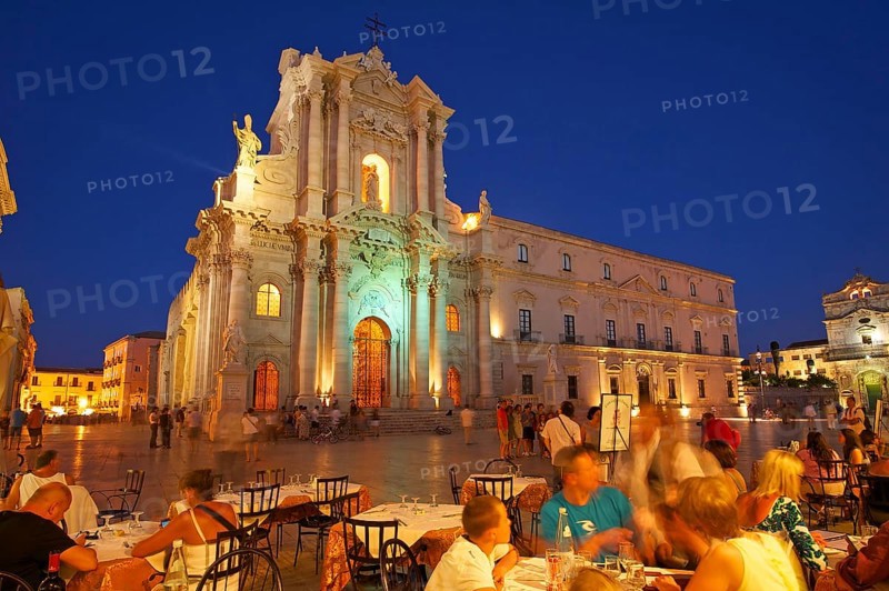 Cathedral Square with the Cathedral of Santa Maria delle Colonne