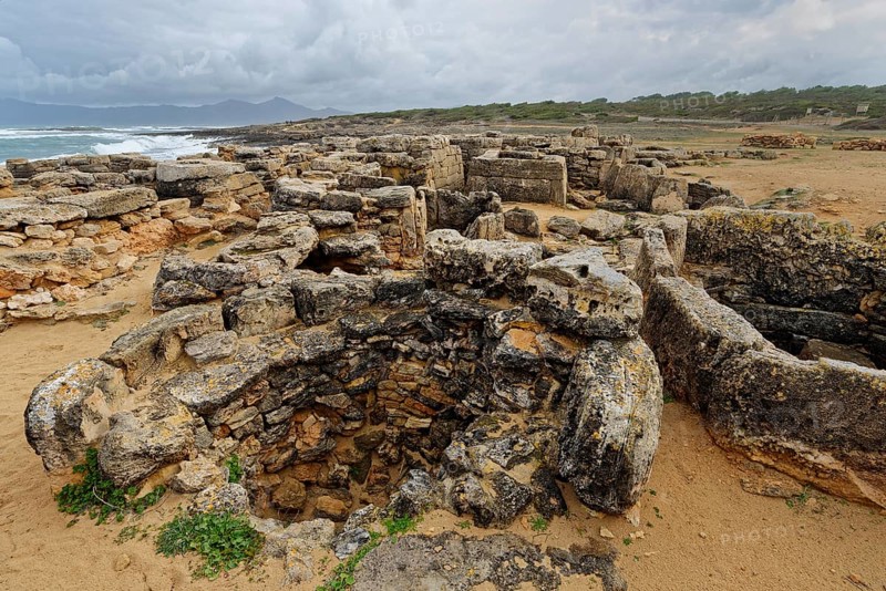 Prehistorical necropole