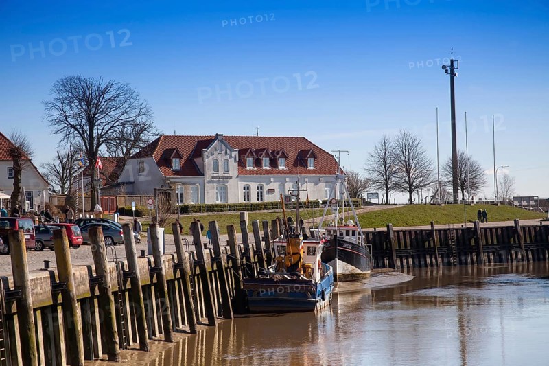 The old historic harbour of Toenning