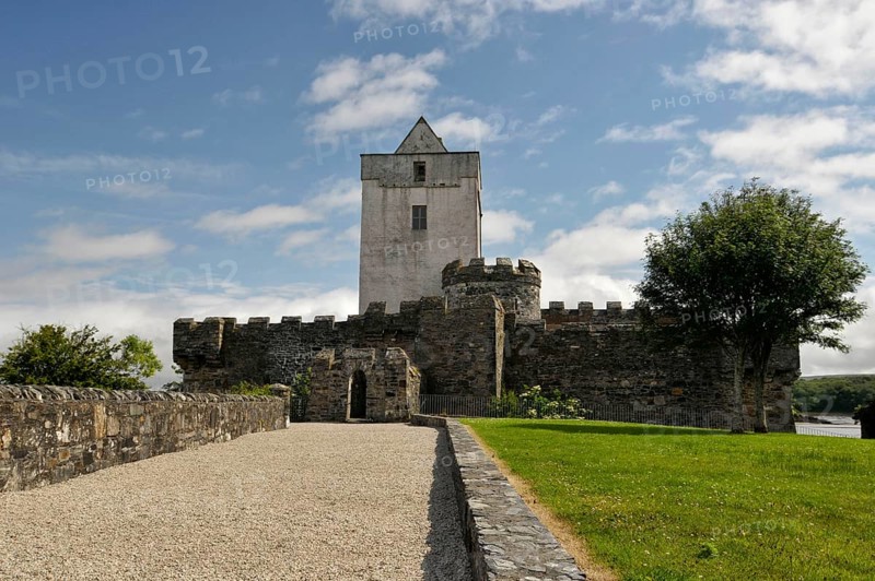 Doe Castle