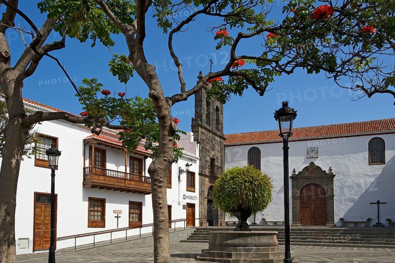 Iglesia de Salvador at the Plaza de Espagna in Santa Cruz de La Palma