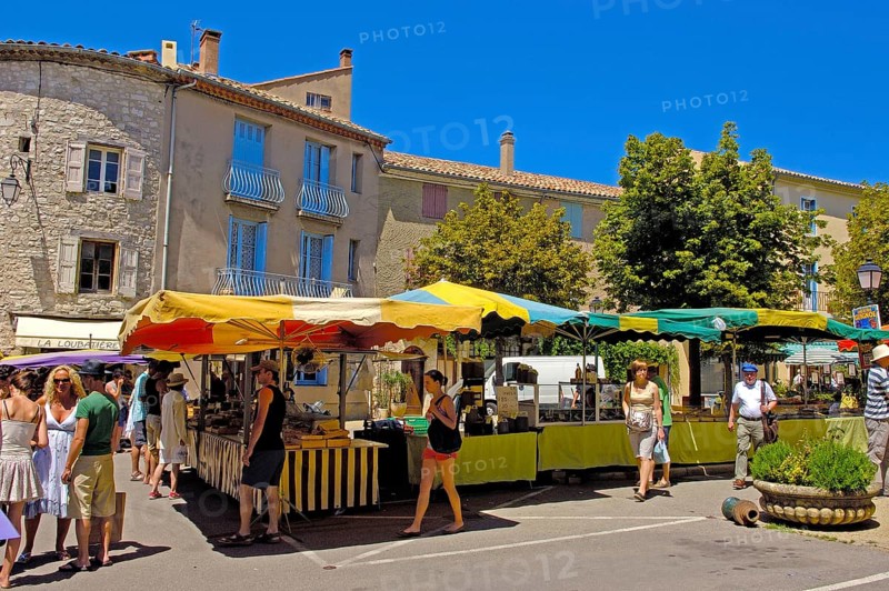 Street market in Sault