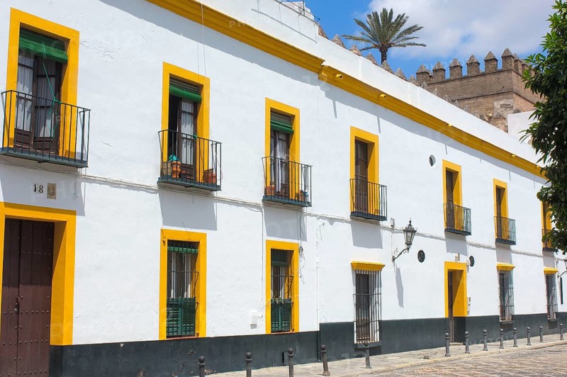 Patio de Banderas