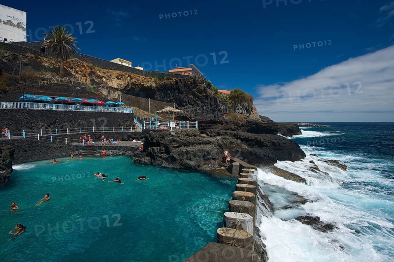 Charco Azul natural swimming pool in San Andres