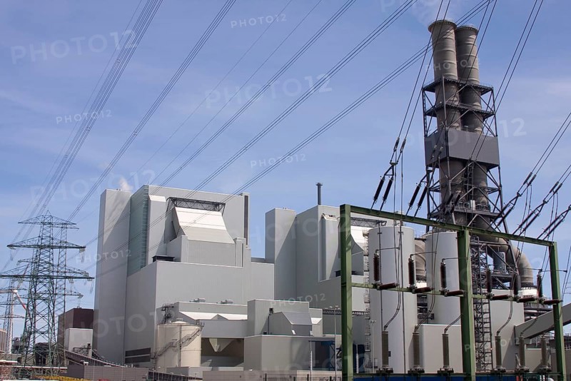 Moorburg coal-fired power station at Kattwykbruecke