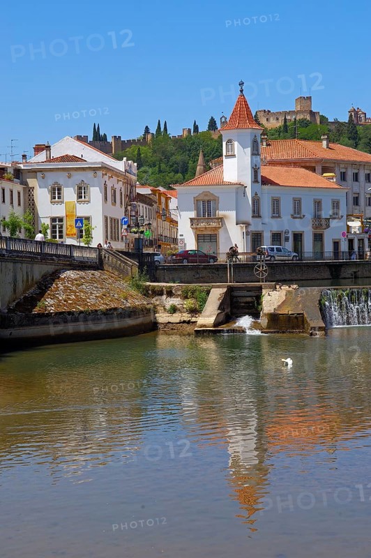 River Nabao and Templar Castle of Christ in the background