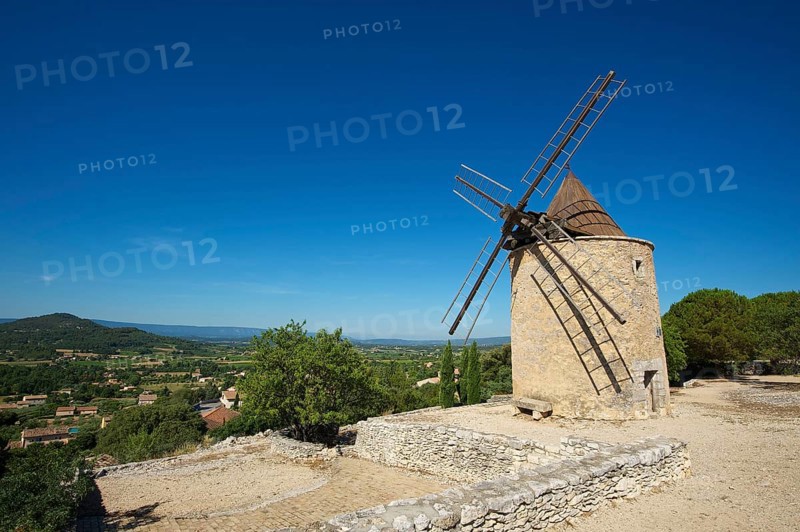 Windmill of St Saturnin les Apt