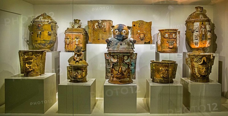 Burial urns