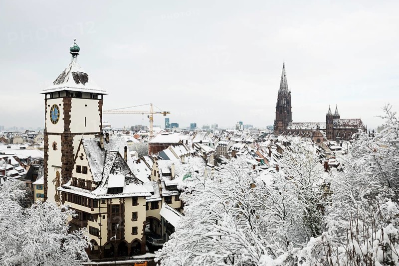 Winter atmosphere with snow