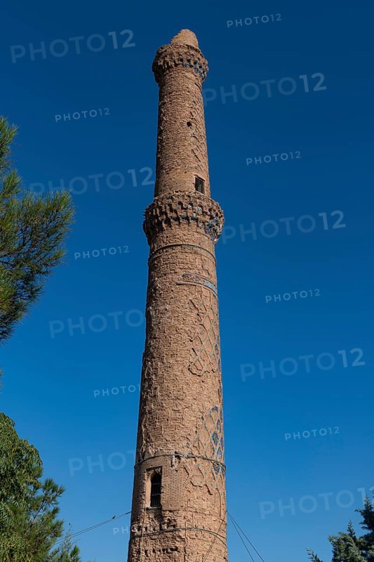 Minarett in the Gawhar Shad Mausoleum