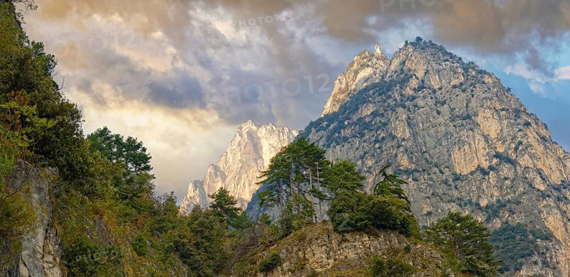Cima mountain range