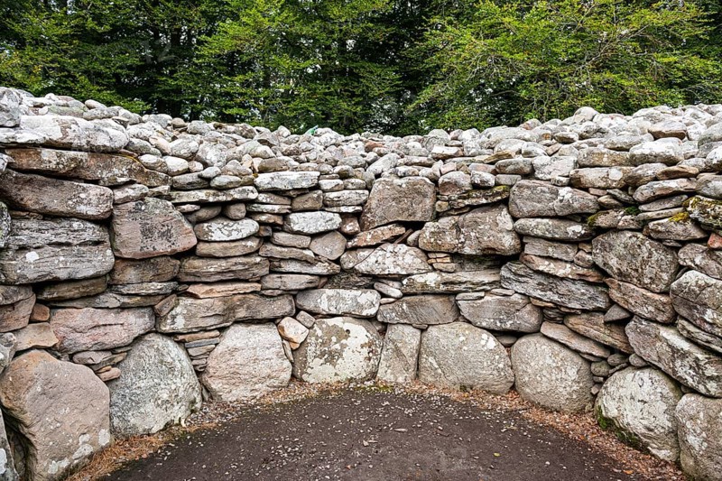 Clava cairn