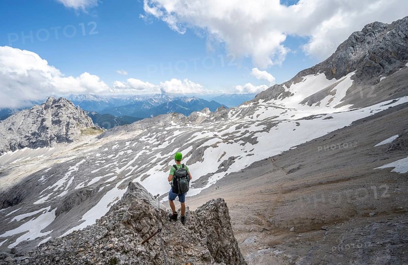 Hikers on the Hermann von Barth trail