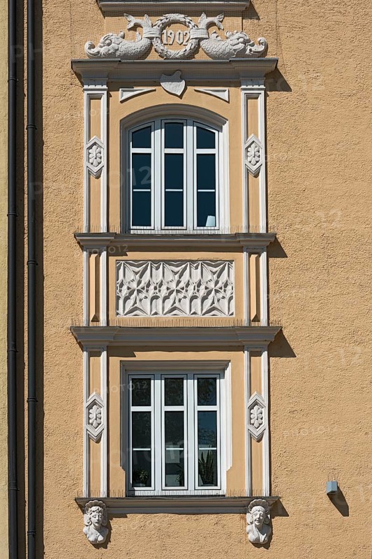 Window with Art Nouveau ornaments at the Harras